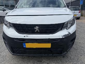 Peugeot Partner 1.5 BlueHDI Premium picture 14