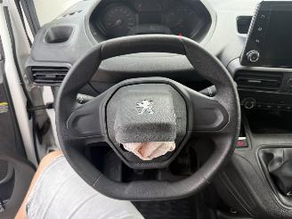 Peugeot Partner 1.5 BlueHDI Premium picture 20