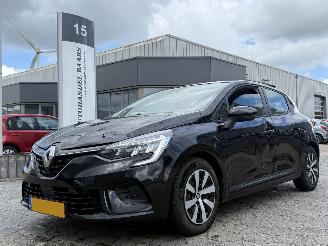 škoda osobní automobily Renault Clio 1.6 E-Tech Hybrid 145 Equilibre 2022/10