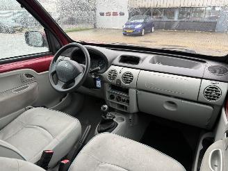 Renault Kangoo 1.2-16V Expression Luxe picture 12