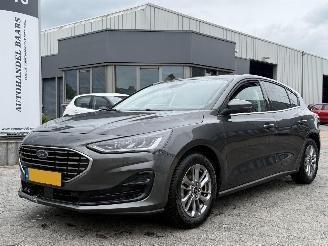 krockskadad bil auto Ford Focus 1.0 EcoBoost Hybrid Titanium 2023/5