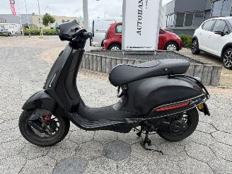 danneggiata scooter Vespa  Sprint 4T Sport 2019/2