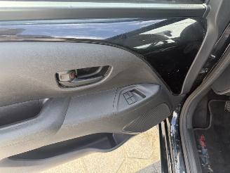 Peugeot 108 1.0 e-VTi Envy picture 16