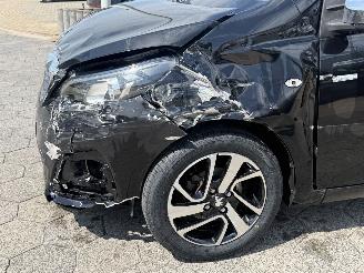 Peugeot 108 1.0 e-VTi Envy picture 11
