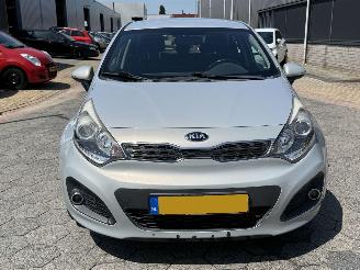 Kia Rio 1.2 CVVT Plus Pack picture 2