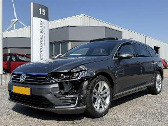 Damaged car Volkswagen Passat Variant 1.4 TSI GTE Highline 2016/4