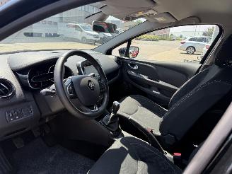 Renault Clio 0.9 TCe Limited picture 11