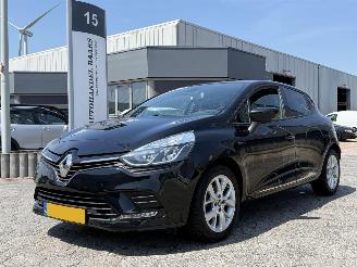 skadebil auto Renault Clio 0.9 TCe Limited 2020/2