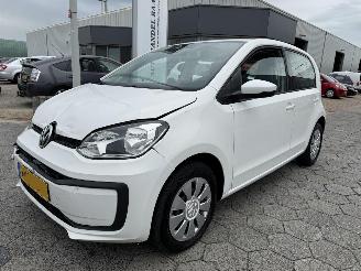 skadebil auto Volkswagen Up! 1.0 BMT move up! 2017/2