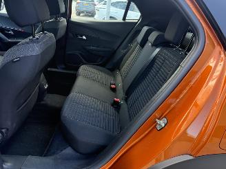 Peugeot e-2008 EV Active Pack 50 kWh picture 11