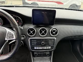 Mercedes A-klasse A180 AMG PANO AUTOMAAT picture 23