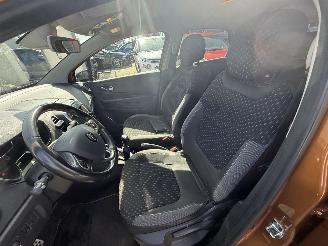 Renault Captur 0.9 TCe Intens picture 14