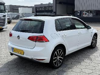 Volkswagen Golf 1.2 TSI  PANO picture 4