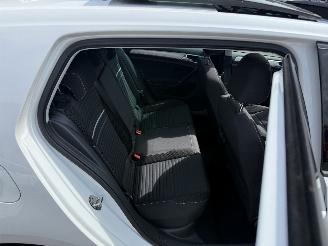 Volkswagen Golf 1.2 TSI  PANO picture 15