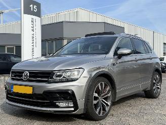 Unfallwagen Volkswagen Tiguan 1.4 TSI R-LINE AUTOMAAT PANO ACT Connected Series 2017/1