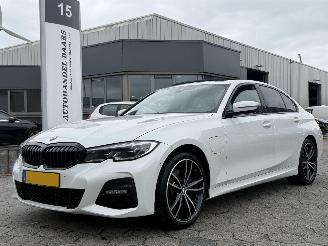 Voiture accidenté BMW 3-serie 330e High Executive 2021/3
