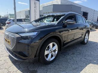 Damaged car Audi E-tron 40 Edition 77 kWh 2023/6