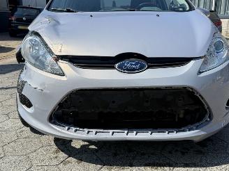 Ford Fiesta 1.4 Ghia AUTOMAAT picture 10