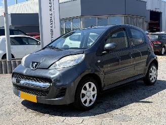 Coche accidentado Peugeot 107 1.0-12V Urban Move 2010/4