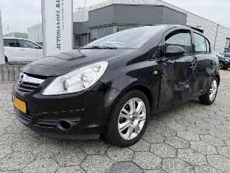 Vaurioauto  passenger cars Opel Corsa 1.4-16V Cosmo 2010/9