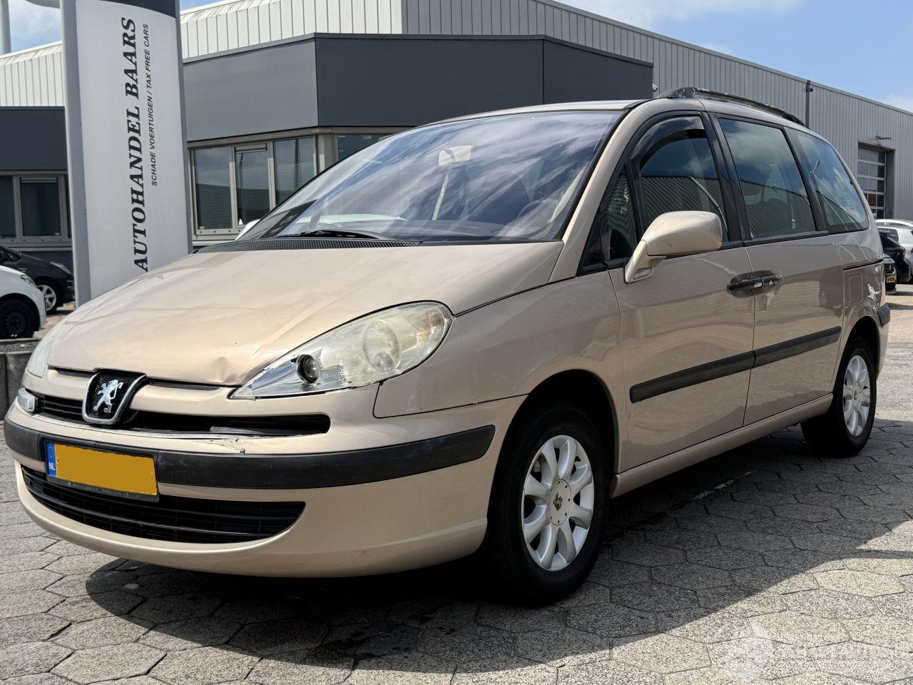 Peugeot 807 2.0 ST 7persoons