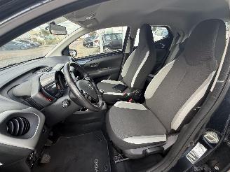 Toyota Aygo 1.0 VVT-i x-nav picture 14