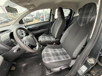Peugeot 108 1.0 e-VTi Active TOP! picture 13