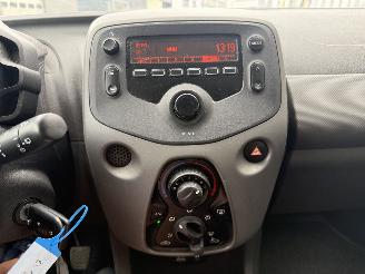 Peugeot 108 1.0 e-VTi Active TOP! picture 17