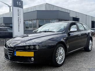skadebil auto Alfa Romeo 159 Sportwagon 1.7 T Distinctive 2010/3