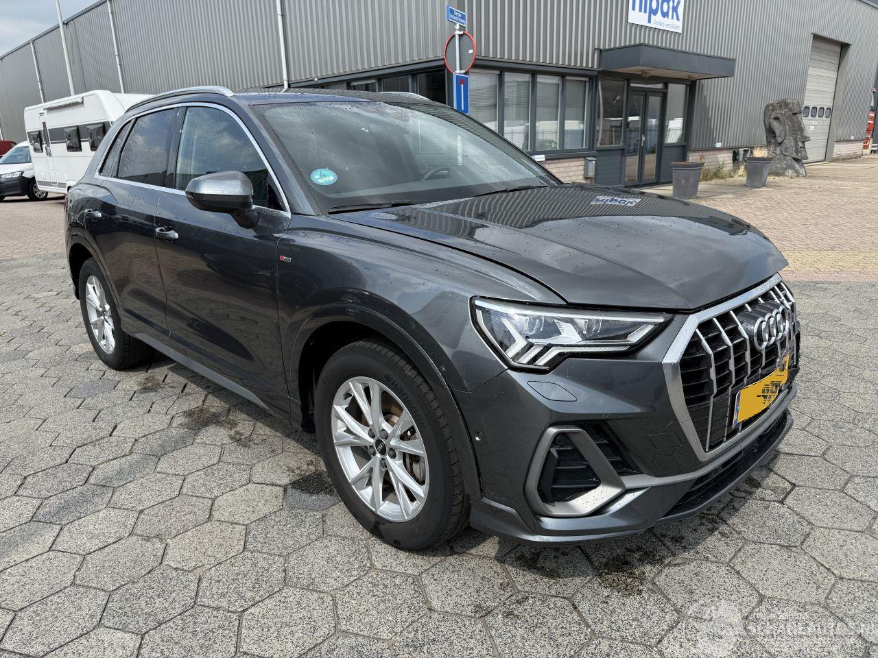 Audi Q3 45 TFSI e S edition