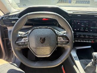 Peugeot 308 1.2 PureTech Allure picture 8