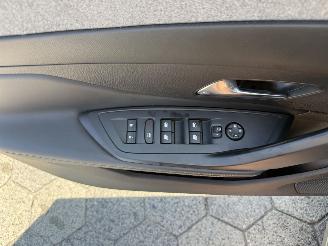 Peugeot 308 1.2 PureTech Allure picture 13