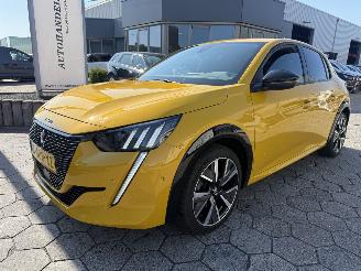 Schadeauto Peugeot 208 1.2 PureTech GT 2021/3