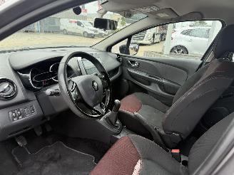 Renault Clio Estate 0.9 TCe Expression picture 13
