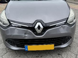 Renault Clio Estate 0.9 TCe Expression picture 9