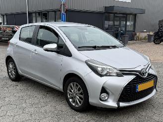 Toyota Yaris 1.3 VVT-i Style AUTOMAAT picture 3