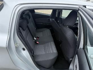 Toyota Yaris 1.3 VVT-i Style AUTOMAAT picture 10