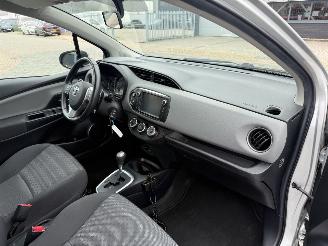 Toyota Yaris 1.3 VVT-i Style AUTOMAAT picture 11