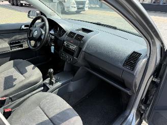 Volkswagen Polo 1.4-16V Athene picture 14