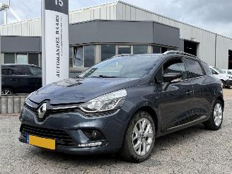 skadebil auto Renault Clio Estate 0.9 TCe Limited 2018/6
