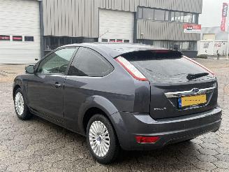 Ford Focus 1.6 Titanium picture 6