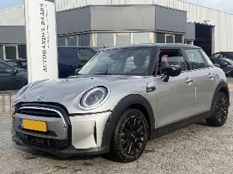 škoda osobní automobily Mini Cooper 1.5 Cooper Camden Edition AUTOMAAT 2024/1