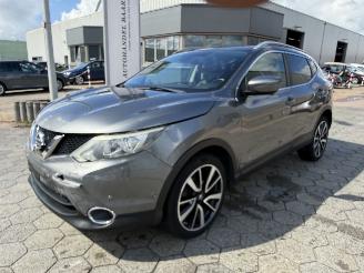 skadebil auto Nissan Qashqai 1.2 Acenta 2015/10