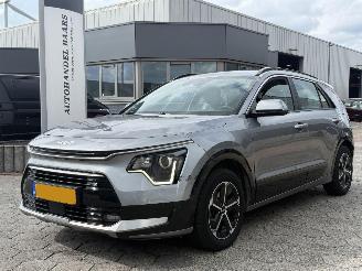 krockskadad bil auto Kia Niro 1.6 GDi Hybrid DynamicLine 2024/4