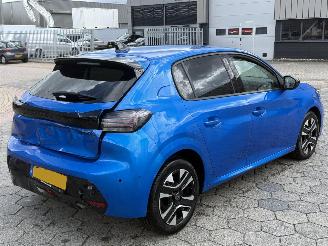 Peugeot 208 1.2 PureTech 100 Allure picture 4