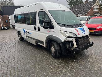 skadebil auto Fiat Ducato 2.3 MULTIJET MAXI PKW 9 PERSOONS+ROLSTOELLIFT 2018/7