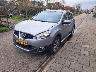 Schadeauto Nissan Qashqai 2.0i tekna automaat 2011/10