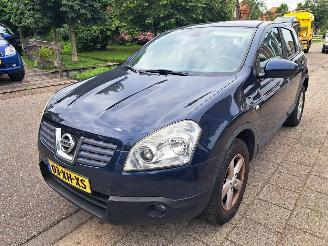 uszkodzony samochody osobowe Nissan Qashqai 2.0i tekna 2007/6
