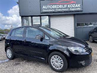 Damaged car Volkswagen Golf plus 2.0 TDI Comfortline AIRCO CRUISE NIEUWE APK 2012/4