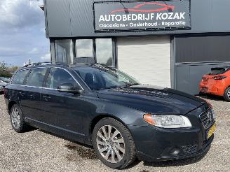 skadebil auto Volvo V-70 1.6 T4 Limited Edition AUTOMAAT 2012/5